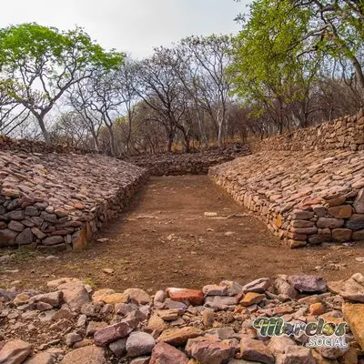 2012 - Zona arqueológica de Chimalacatlán